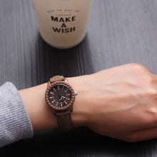 Load image into Gallery viewer, Couple Watches 2019 New Fashion Leather Lover's Watches Simple Couple Watch Gifts  for Men Women Clock Pareja Pair watch